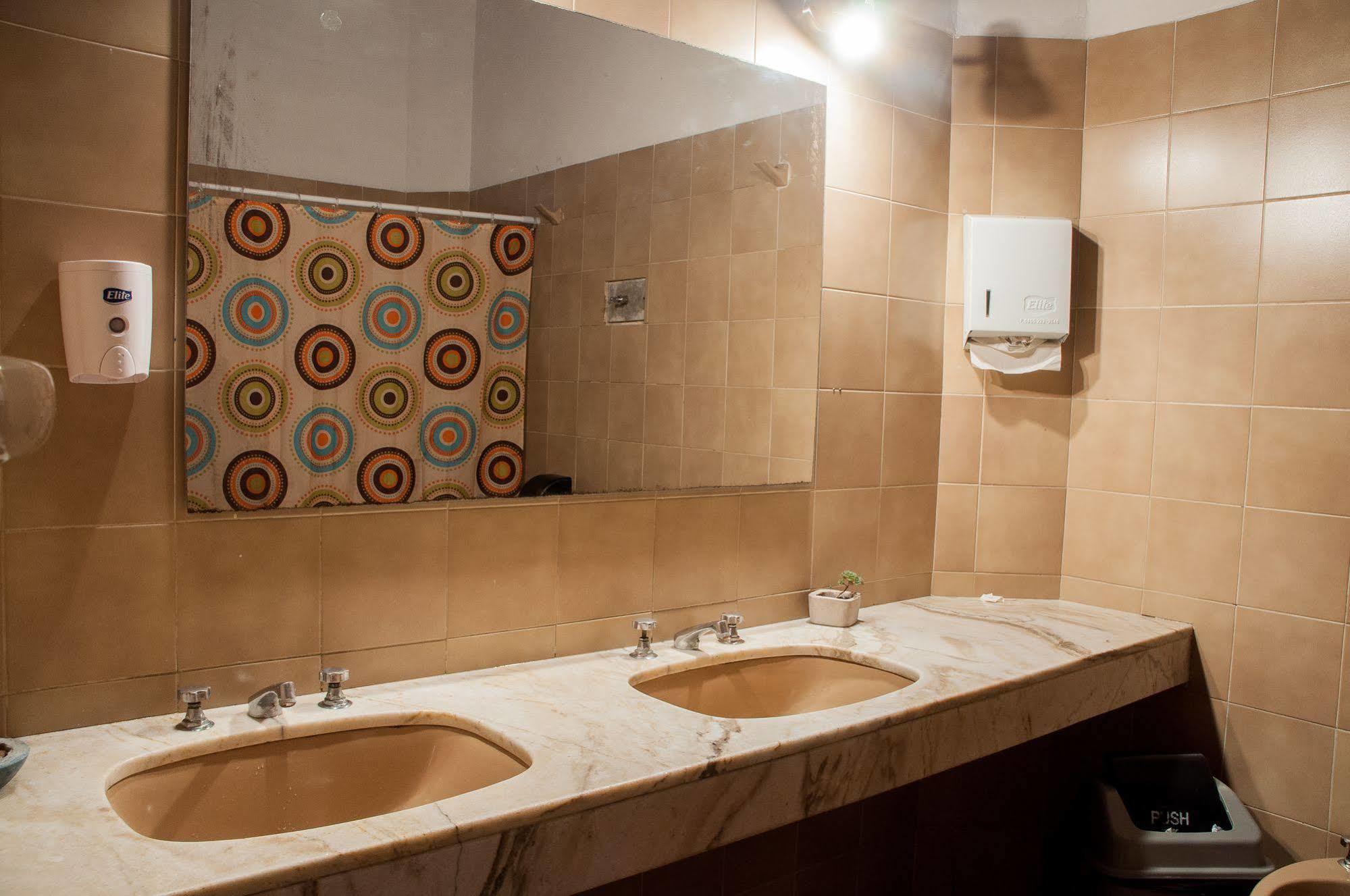 Blanes Hostel Montevideo Exterior photo